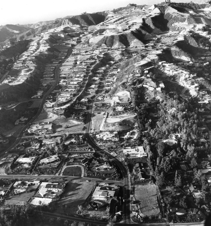 Trousdale Estates 1961 Includes the homes of Dinah Shore, Groucho Marx and Richard Nixon.jpg